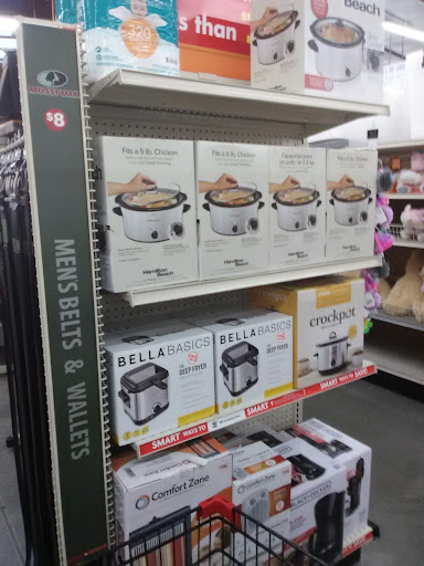 Dollar Store «FAMILY DOLLAR», reviews and photos, 119 N Meridian St, Sunman, IN 47041, USA