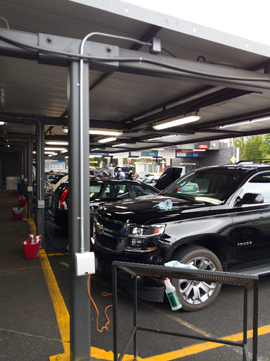 Car Wash «Washman Car Wash & Auto Spa», reviews and photos, 1530 NE Martin Luther King Jr Blvd, Portland, OR 97232, USA