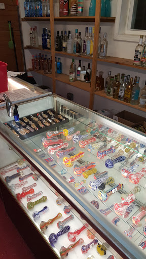 Tobacco Shop «Smoke N Stuff Head Shop», reviews and photos, 10001 St Charles Rock Rd, St Ann, MO 63074, USA