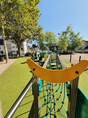 Aire de jeux à Jurançon