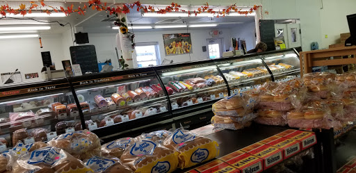 Grocery Store «Little Barn Discount Groceries», reviews and photos, 6200 Lincoln Hwy, Bedford, PA 15522, USA