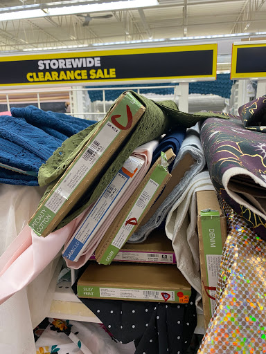 Fabric Store «Jo-Ann Fabrics and Crafts», reviews and photos, 441 E Roosevelt Rd #410, Lombard, IL 60148, USA