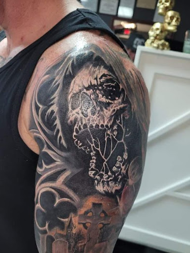 Explore yankee tattoo ideas, creative tattoo ideas in Columbia, available at Black Widow Tattoo