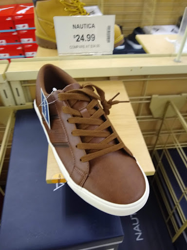 Department Store «T.J. Maxx», reviews and photos, 14 Candlewood Lake Rd, Brookfield, CT 06804, USA