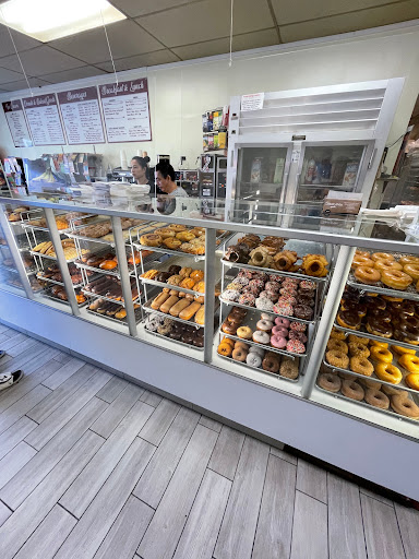 Golden Cream Donuts, 508 Alameda del Prado, Novato, CA 94949, USA, 