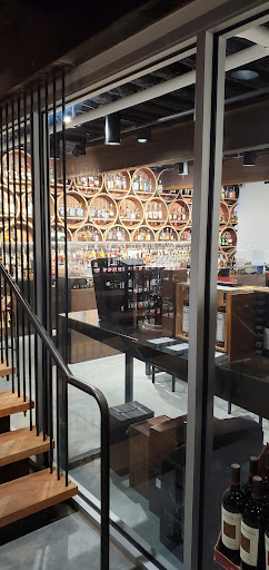 High Spirits, 19880 7th Ave NE, Poulsbo, WA 98370, USA, 