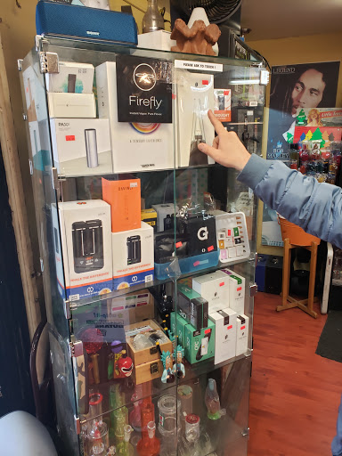 Tobacco Shop «Ace Tobacco Shop», reviews and photos, 2501 Lake Ave, Altadena, CA 91001, USA