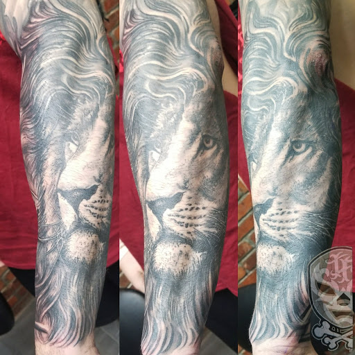 Tattoo Shop «Ink Fink», reviews and photos, 5712 W Waters Ave #6, Tampa, FL 33634, USA