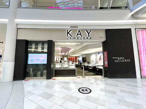 Jewelry Store «Kay Jewelers», reviews and photos, 174 N Garden St, Bloomington, MN 55425, USA