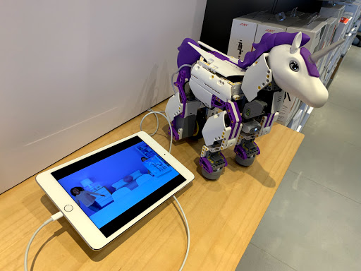 Computer Store «Apple Eton», reviews and photos, 28849 Chagrin Blvd, Woodmere, OH 44122, USA