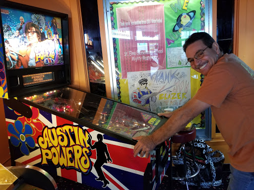 Shopping Mall «Southwood Shopping Center», reviews and photos, 1701 W Ben White Blvd, Austin, TX 78701, USA