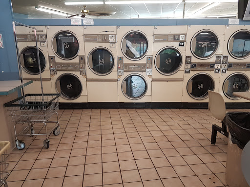 Southern Plaza Laundry & Tan