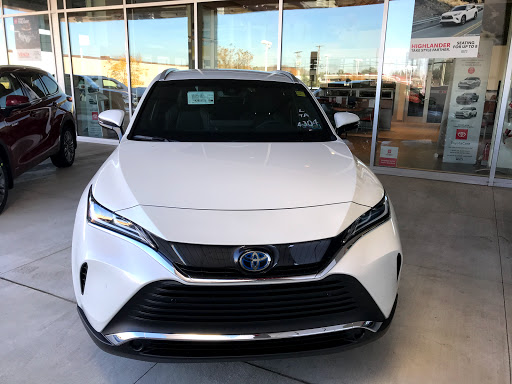 Toyota Dealer «Bennett Toyota», reviews and photos, 1951 Lehigh St, Allentown, PA 18103, USA