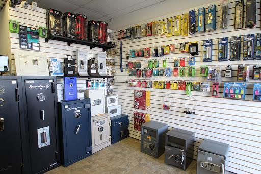 Locksmith «Smiley Locksmith», reviews and photos, 30 E Oakland Park Blvd, Wilton Manors, FL 33334, USA