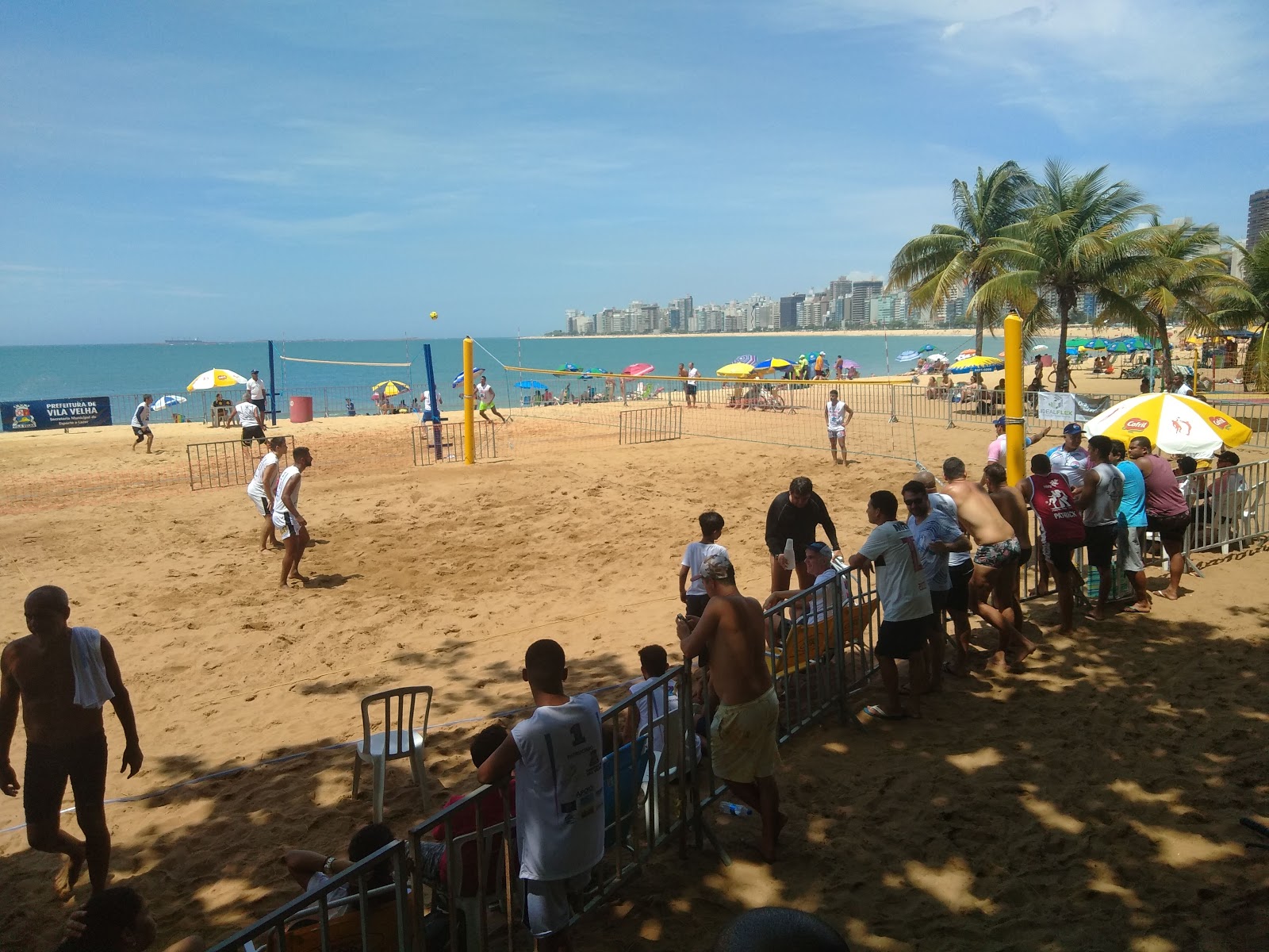 Praia da Costa photo #7