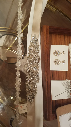 Bridal Shop «BHLDN», reviews and photos, 8 E Walton St, Chicago, IL 60611, USA