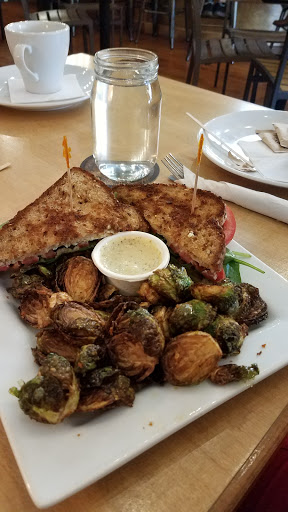 Lounge «Taproot Lounge And Cafe», reviews and photos, 356 State St, Salem, OR 97301, USA