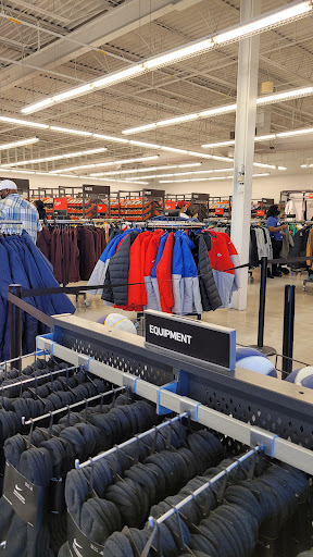 Clothing Store «Nike Clearance Store», reviews and photos, 4099 S Plaza Dr, Memphis, TN 38116, USA