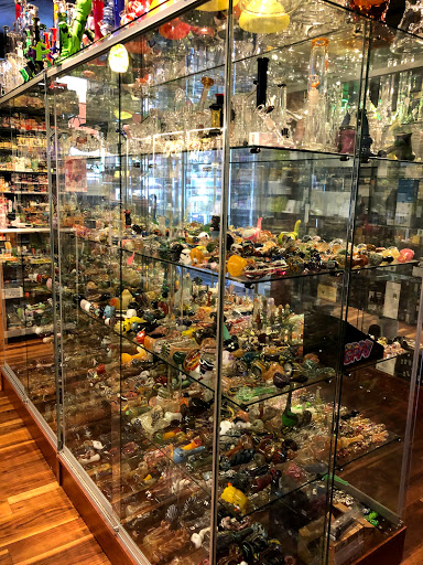 Tobacco Shop «The Treasure Chest Smoke Shop - Fort Myers», reviews and photos, 19147 S Tamiami Trail, Fort Myers, FL 33908, USA