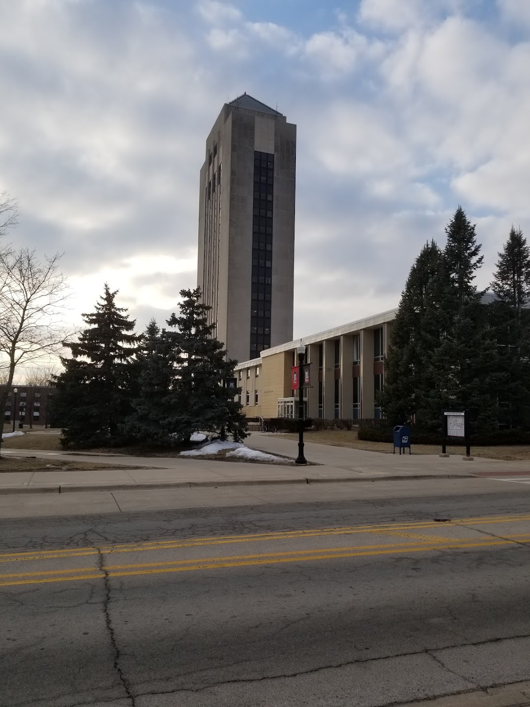 Northern Illinois University Student Recreation Center