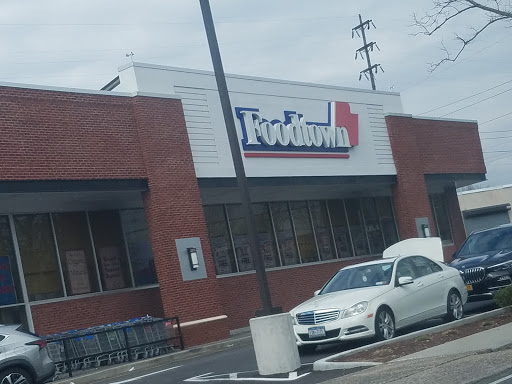 Grocery Store «Foodtown of Hewlett», reviews and photos, 1368 Peninsula Blvd, Hewlett, NY 11557, USA