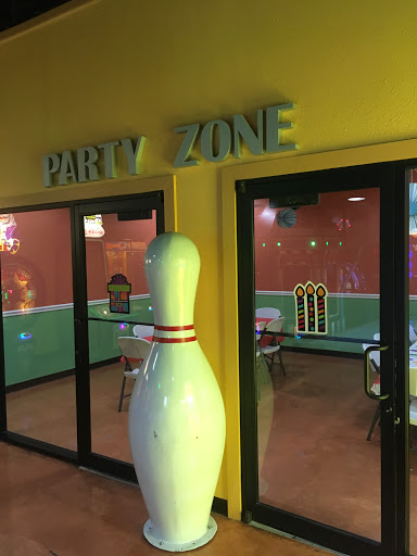 Bowling Alley «Vero Bowl Lanes & Lounge», reviews and photos, 929 14th Ln, Vero Beach, FL 32960, USA