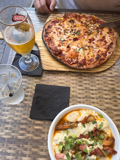 Gastropub «Grind Gastropub & Kona Tiki Bar», reviews and photos, 49 W Granada Blvd, Ormond Beach, FL 32174, USA