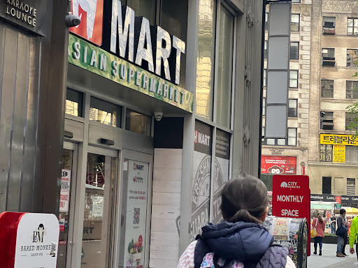 Korean Grocery Store «H Mart», reviews and photos, 38 W 32nd St, New York, NY 10001, USA
