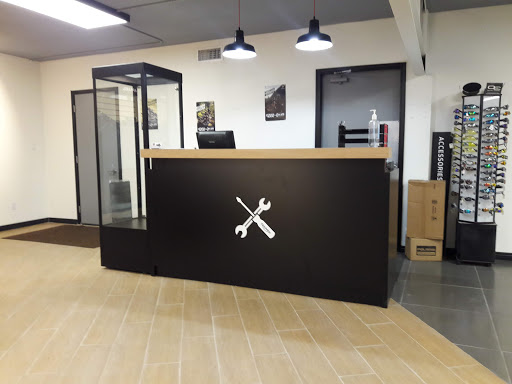 Motorcycle Dealer «Victory Motorcycles of Mesa», reviews and photos, 833 S Country Club Dr, Mesa, AZ 85210, USA