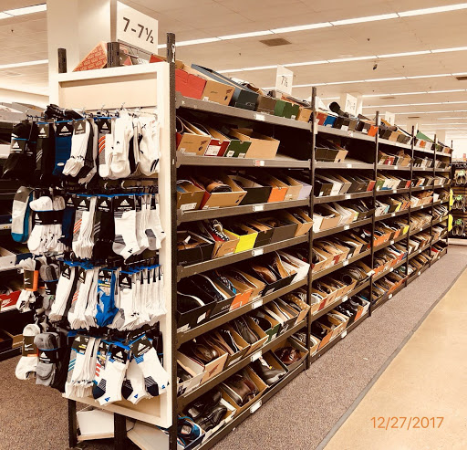 Department Store «Nordstrom Rack Tanasbourne Town Center», reviews and photos, 18100 NW Evergreen Pkwy, Beaverton, OR 97006, USA