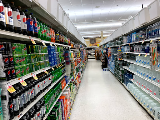 Grocery Store «Stop & Shop», reviews and photos, 250 Bellevue Ave, Newport, RI 02840, USA