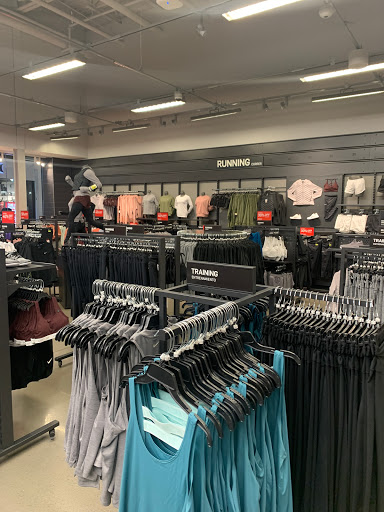 Clothing Store «Nike Factory Store», reviews and photos, 11401 NW 12th St #224, Miami, FL 33172, USA