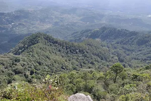 Refugio de Vida Silvestre Montaña Puca image