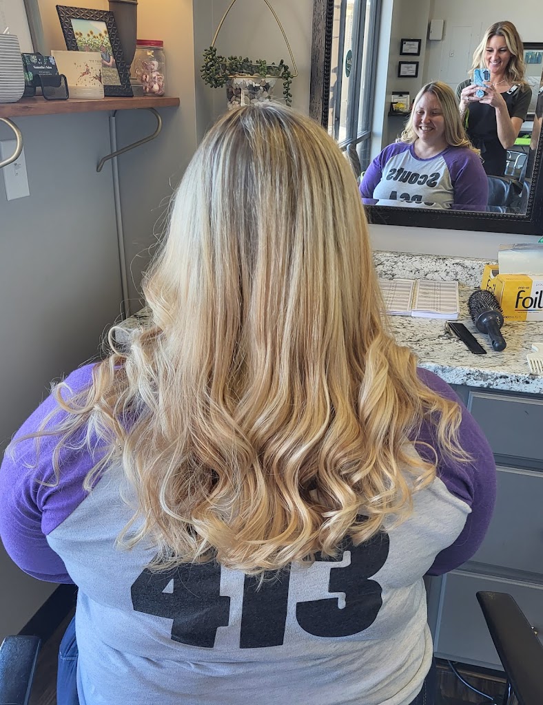 Samantha's Salon 64024