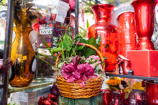 Florist «Flowers By Lou Ann», reviews and photos, 632 S Beckham Ave, Tyler, TX 75701, USA