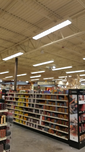 Sporting Goods Store «Bass Pro Shops», reviews and photos, 2250 SW Gatlin Blvd, Port St Lucie, FL 34953, USA