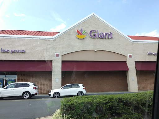 Supermarket «Giant», reviews and photos, 5740 Union Mill Rd, Clifton, VA 20124, USA