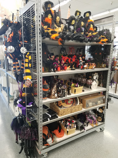 Home Goods Store «Tuesday Morning», reviews and photos, 685 E Bidwell St, Folsom, CA 95630, USA