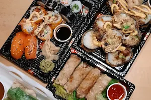 Heiwa - Sushi und Bowls image