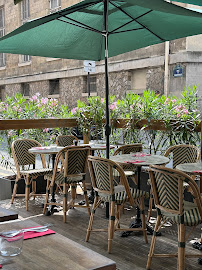 Atmosphère du Restaurant de fruits de mer Ma Cachette à Paris - n°10