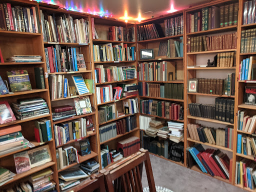 Used Book Store «Old Capitol Books», reviews and photos, 559 Tyler St, Monterey, CA 93940, USA