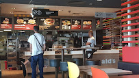 Atmosphère du Restauration rapide McDonald's à Saint-Louis - n°2