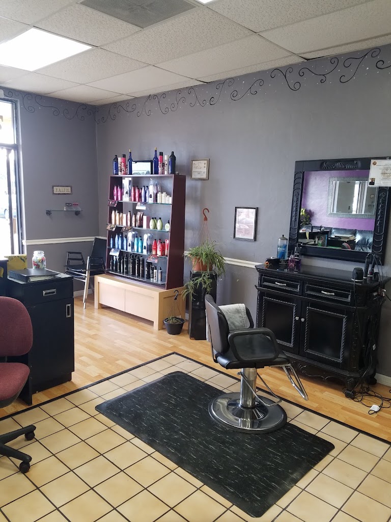 Divine Design Hair Salon 34667