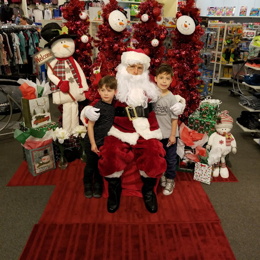 Shopping Mall «The Vineyard Shopping Center», reviews and photos, 782 W Kettleman Ln, Lodi, CA 95240, USA