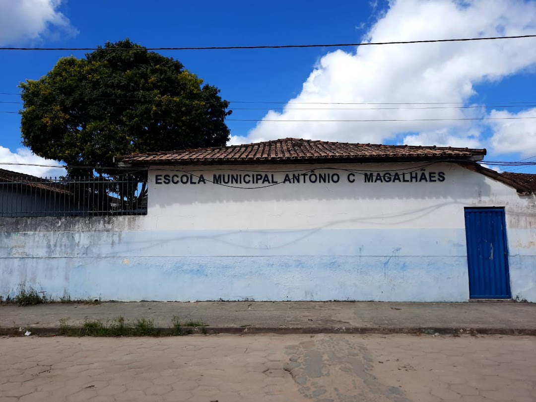 Escola Municipal Antonio Carlos Magalhães