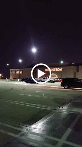 Movie Theater «AMC DINE-IN Menlo Park 12», reviews and photos, 55 Parsonage Rd #390, Edison, NJ 08837, USA