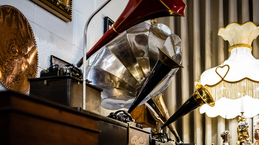 Used Furniture Store «Barrington Resale Shop», reviews and photos, 2214 E Algonquin Rd, Algonquin, IL 60102, USA