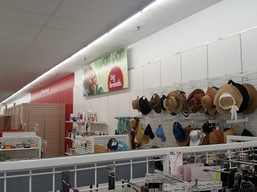 Department Store «Bealls Outlet», reviews and photos, 2710 Tamiami Trail E, Naples, FL 34112, USA