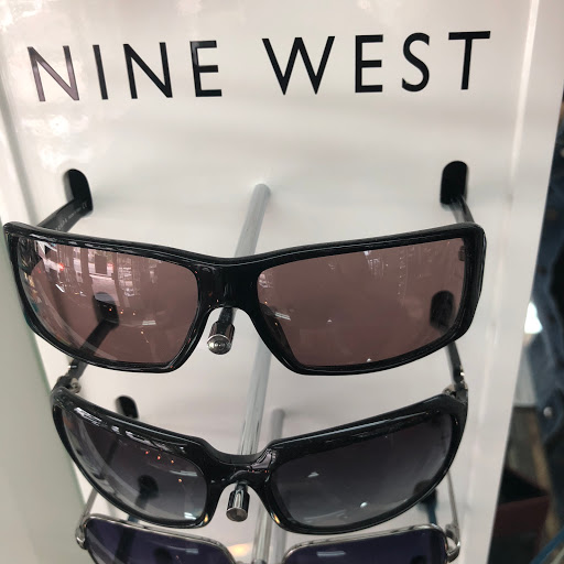 Optometrist «Eyeglass Emporium», reviews and photos, 552 Arthur Godfrey Rd, Miami Beach, FL 33140, USA