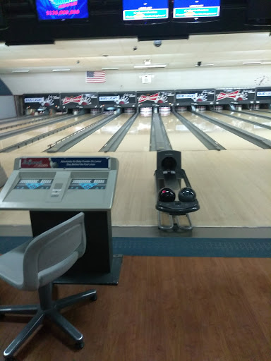 Bowling Alley «Legend Lanes», reviews and photos, 4190 State Rd, Cuyahoga Falls, OH 44223, USA